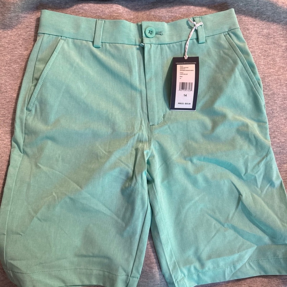 Boys Vineyard Vines shorts